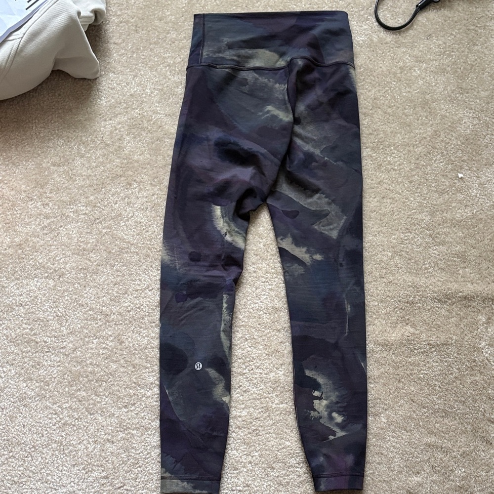 lululemon wunder train size 4 25in euc - Picture 1 of 3